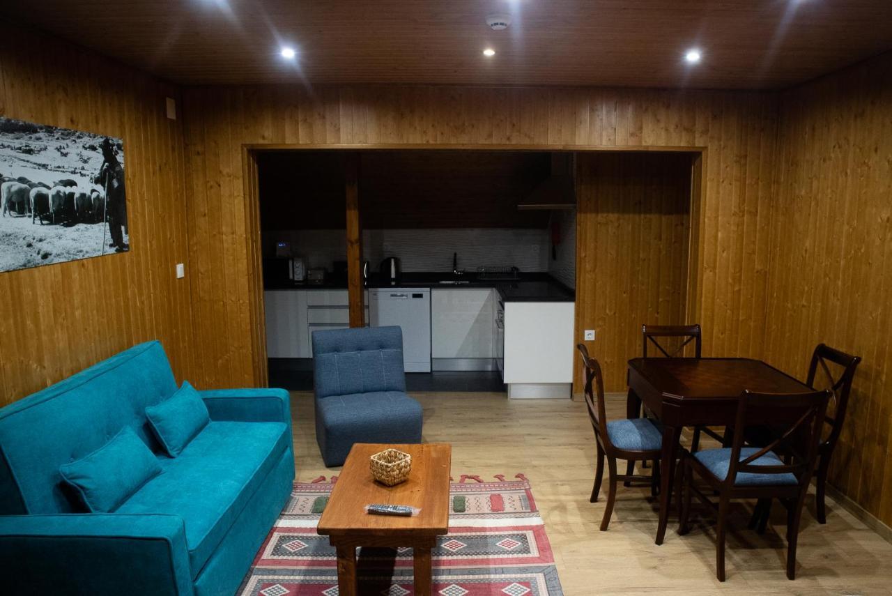 Casal Dos Netos Apartment Penhas da Saude Luaran gambar